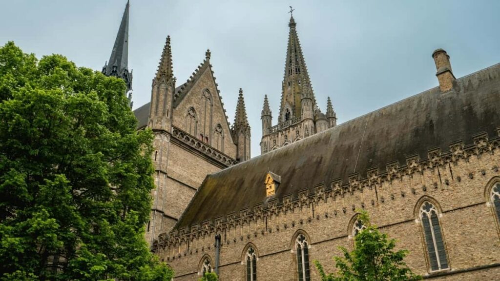 Praktische gids voor Belgische adverteerders: hoe je Noorse Kuaishou-creators vindt, benadert en inzet voor albumreactiecampagnes stap-voor-stap, tools en sjablonen.