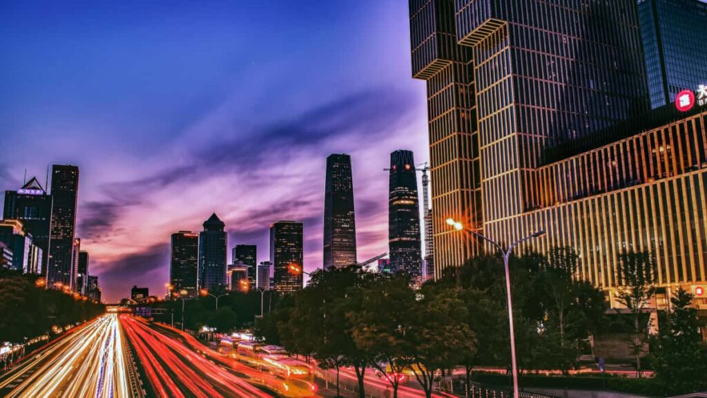 Praktische gids voor Belgische creators: stappen, outreach-scripts en tools om Indonesische Etsy-merken te vinden en UGC-deals te sluiten.